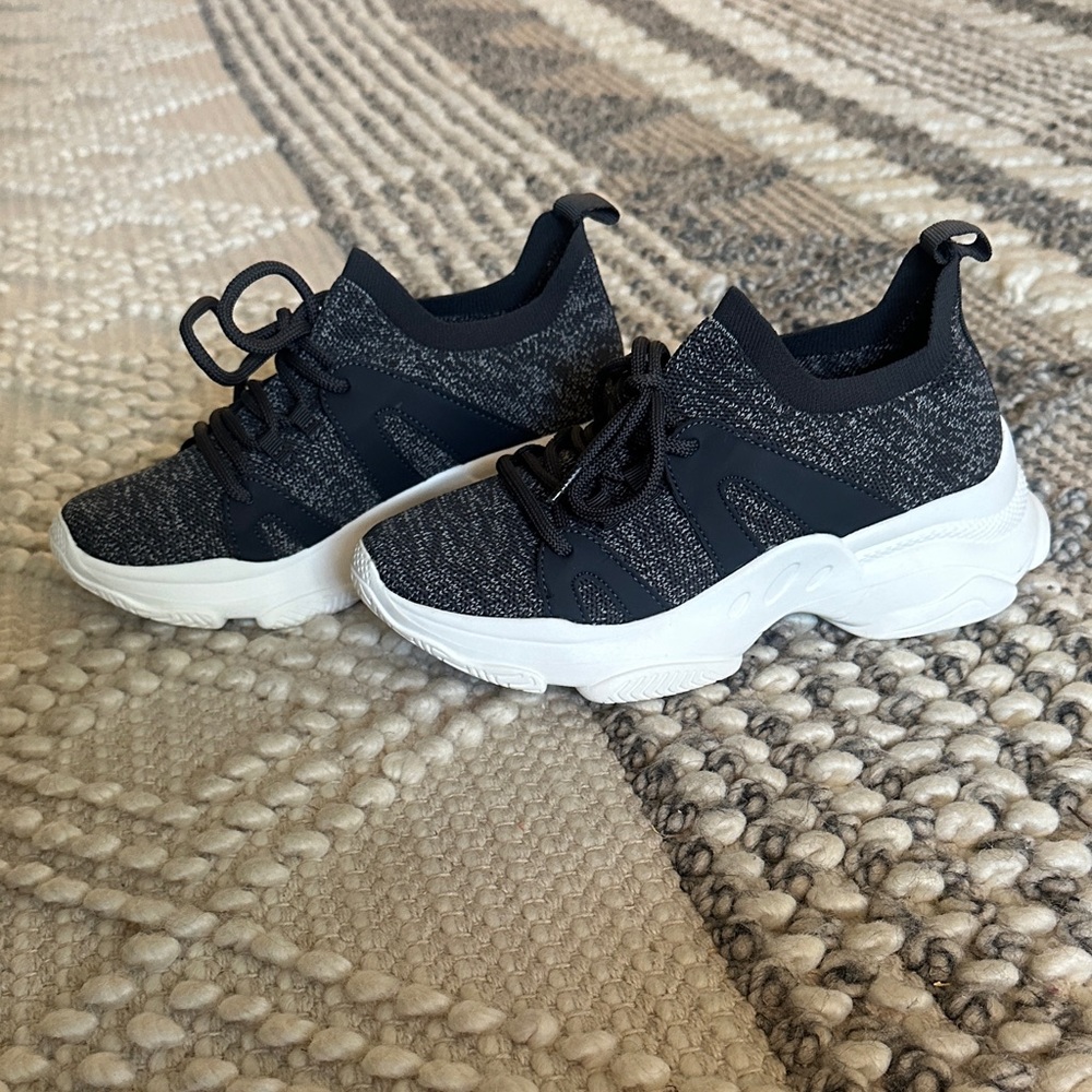 Stylish Black and White Knit Sneakers